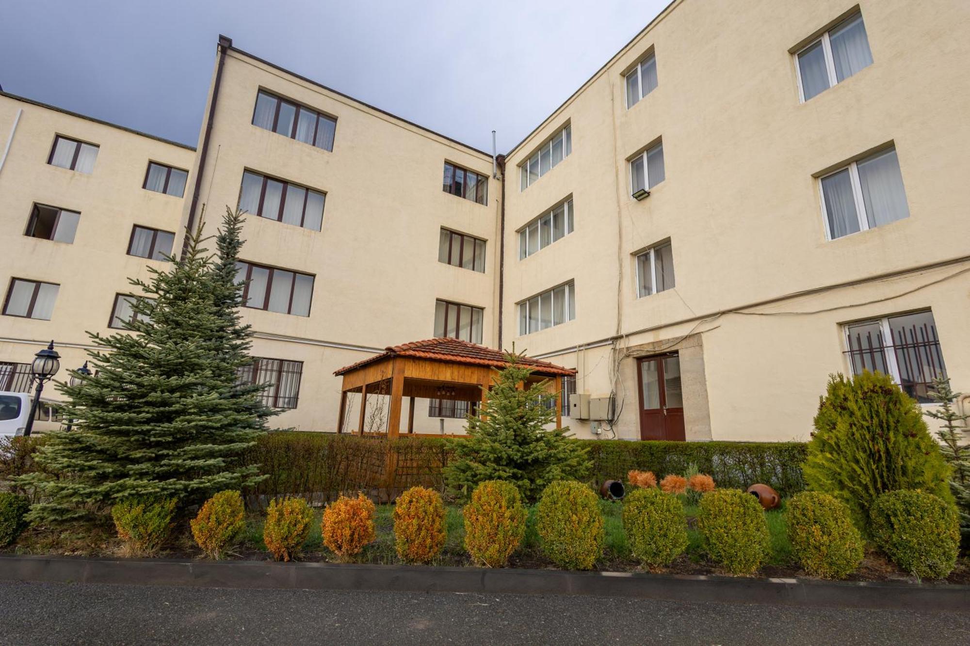Gyumri Hotel Экстерьер фото