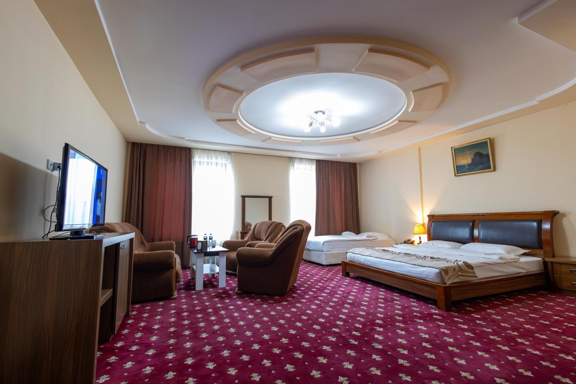 Gyumri Hotel Экстерьер фото