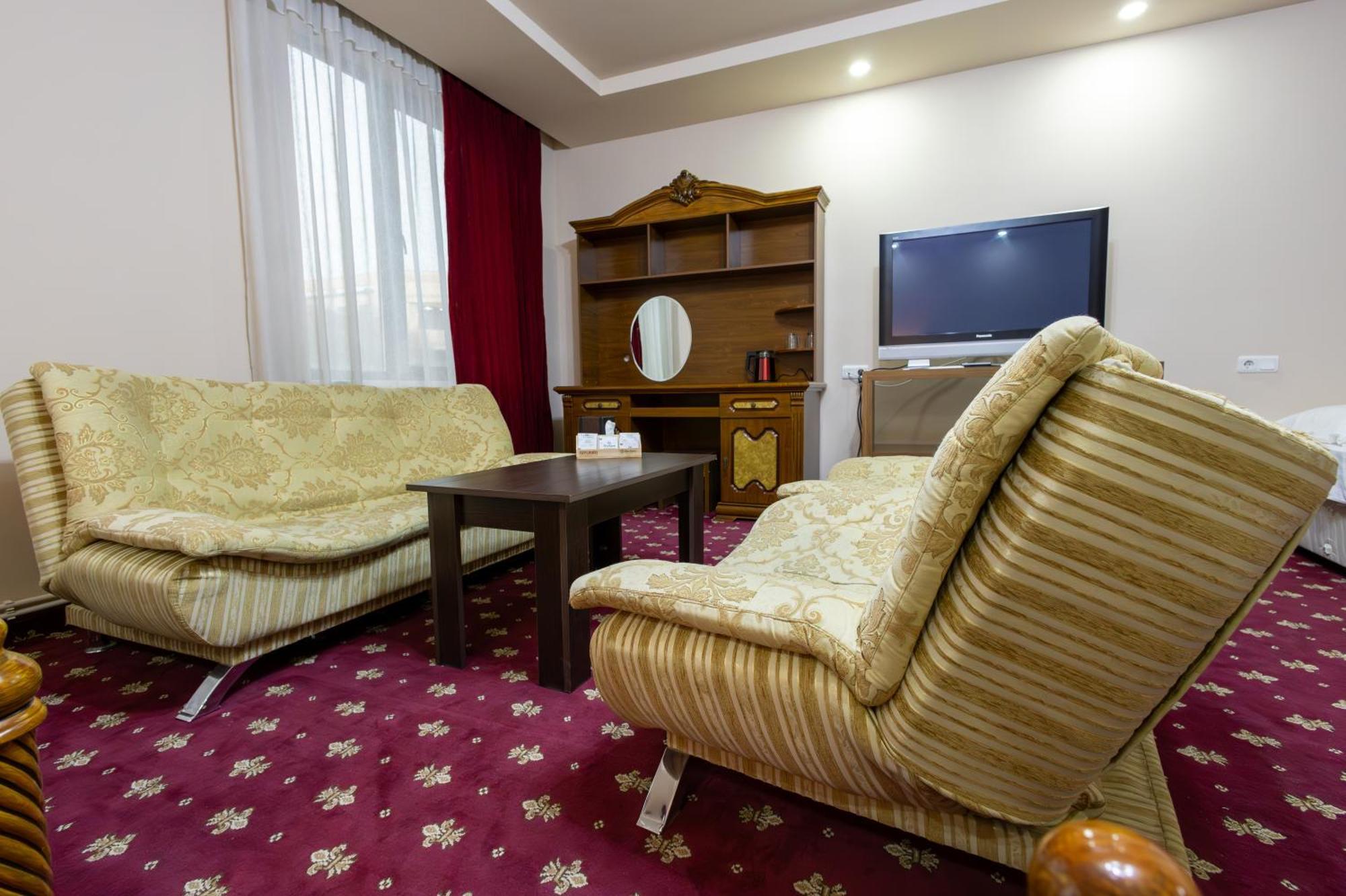 Gyumri Hotel Экстерьер фото